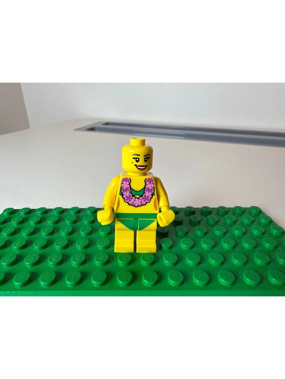 LEGO Minifigures Set of 3 with Accessories